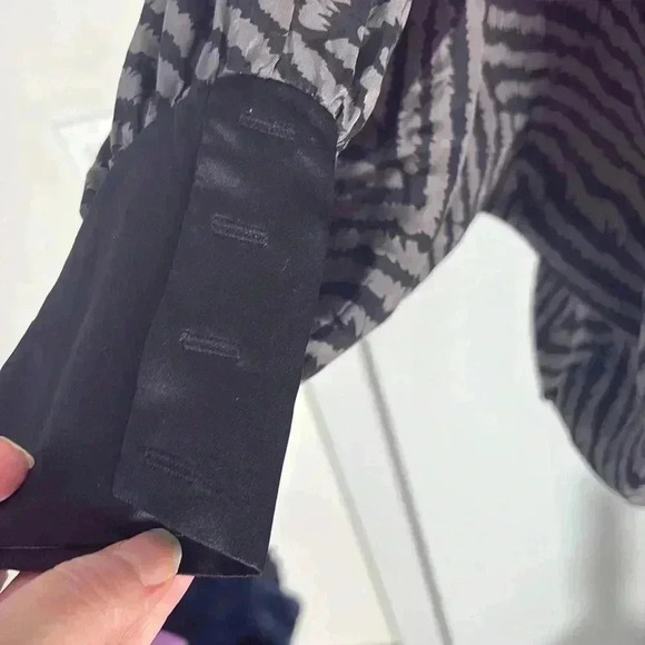 Signature by Shine Sz S Ruffled blouse - Picture 8 of 10